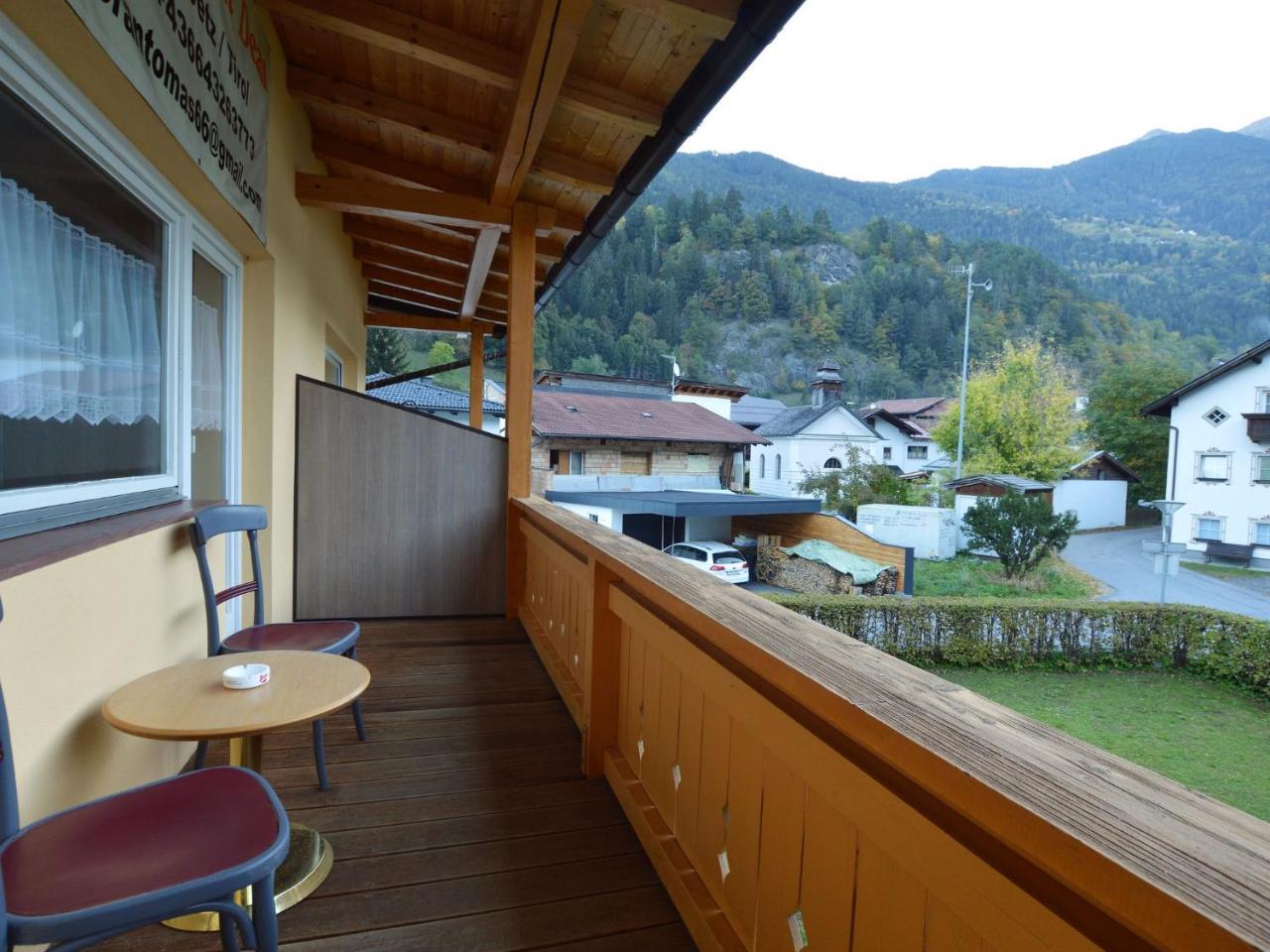 Cozy Apartment In Oetz Close To Ski Area Buitenkant foto