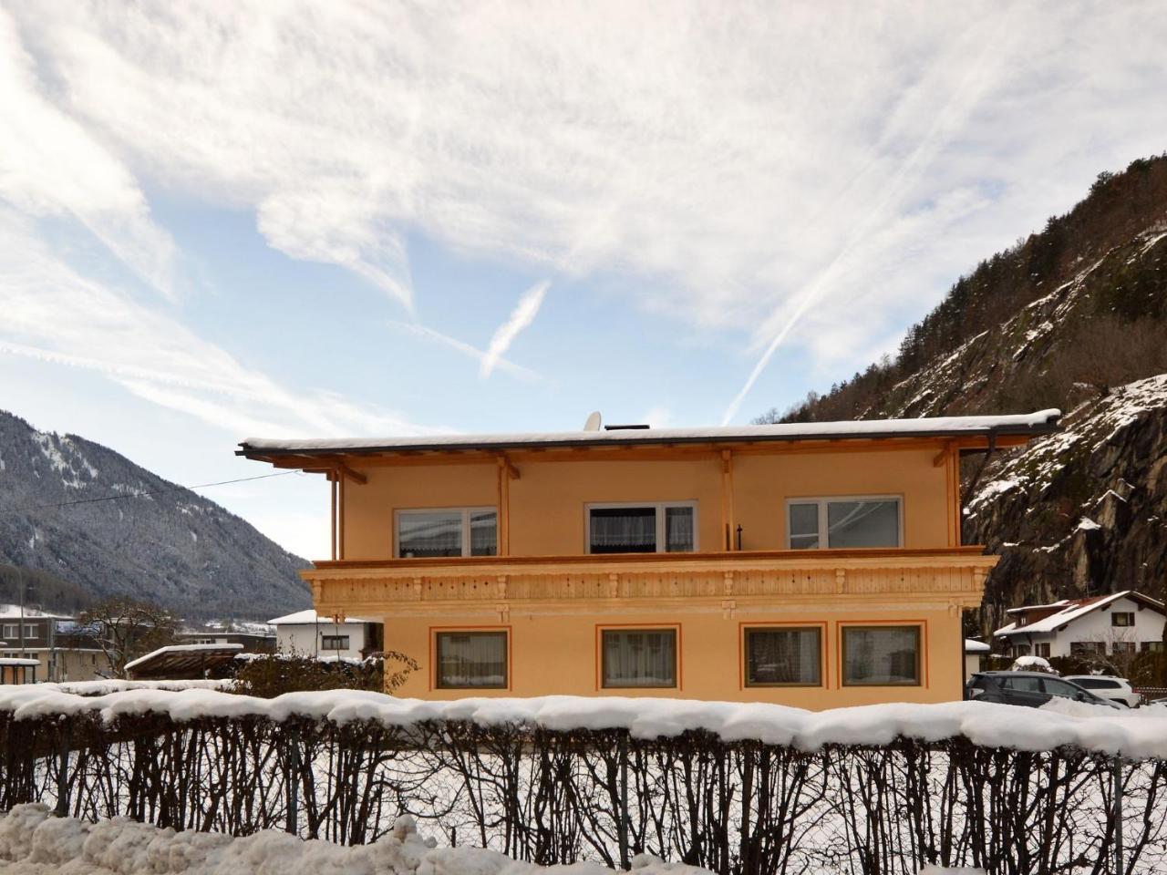 Cozy Apartment In Oetz Close To Ski Area Buitenkant foto